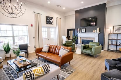 Club House and Veranda6.JPG